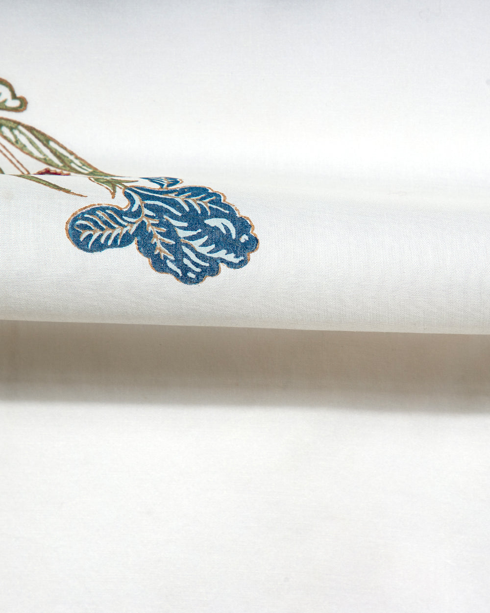Blooming Iris  Napkin Set of 2