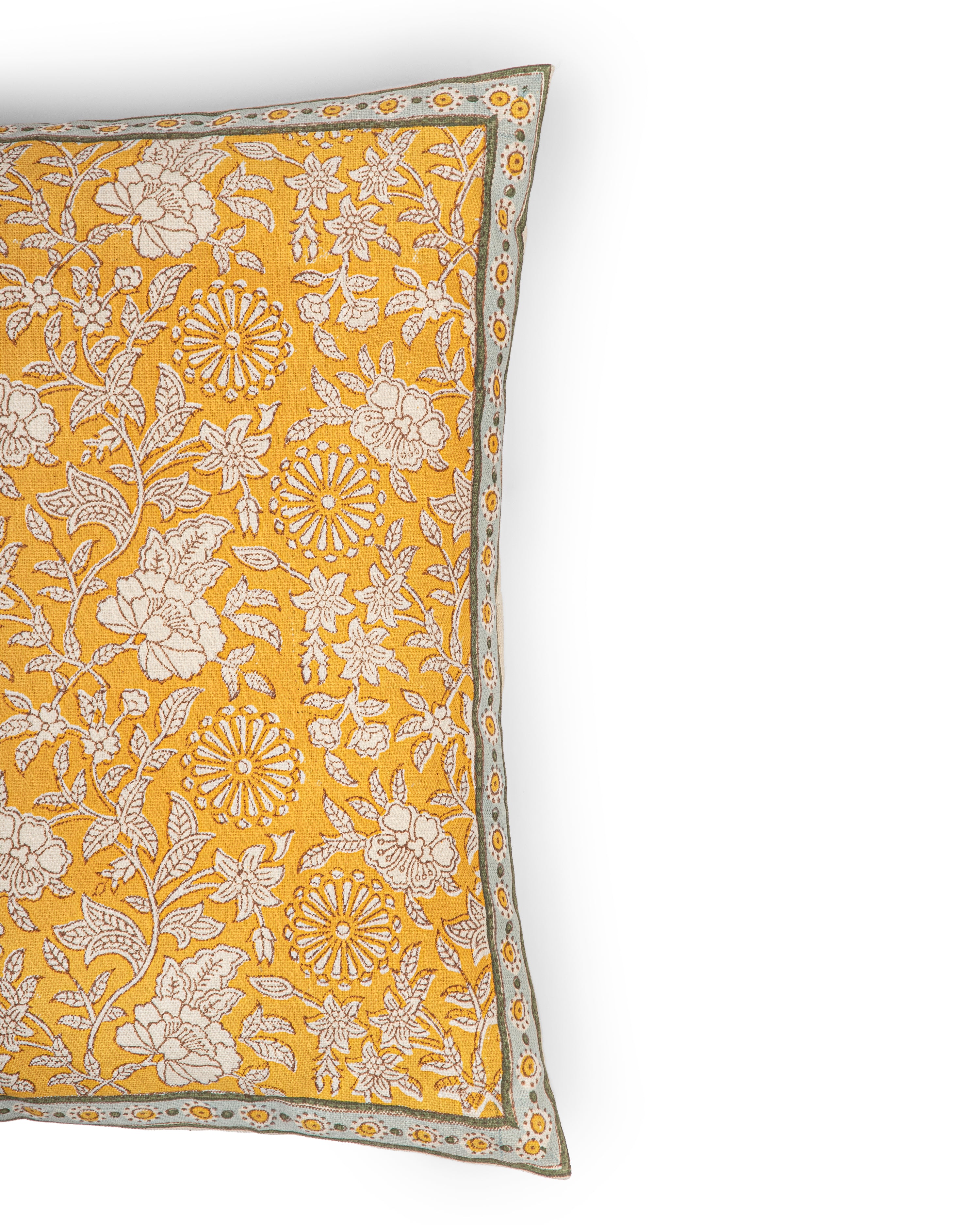 Nargis Cushion I