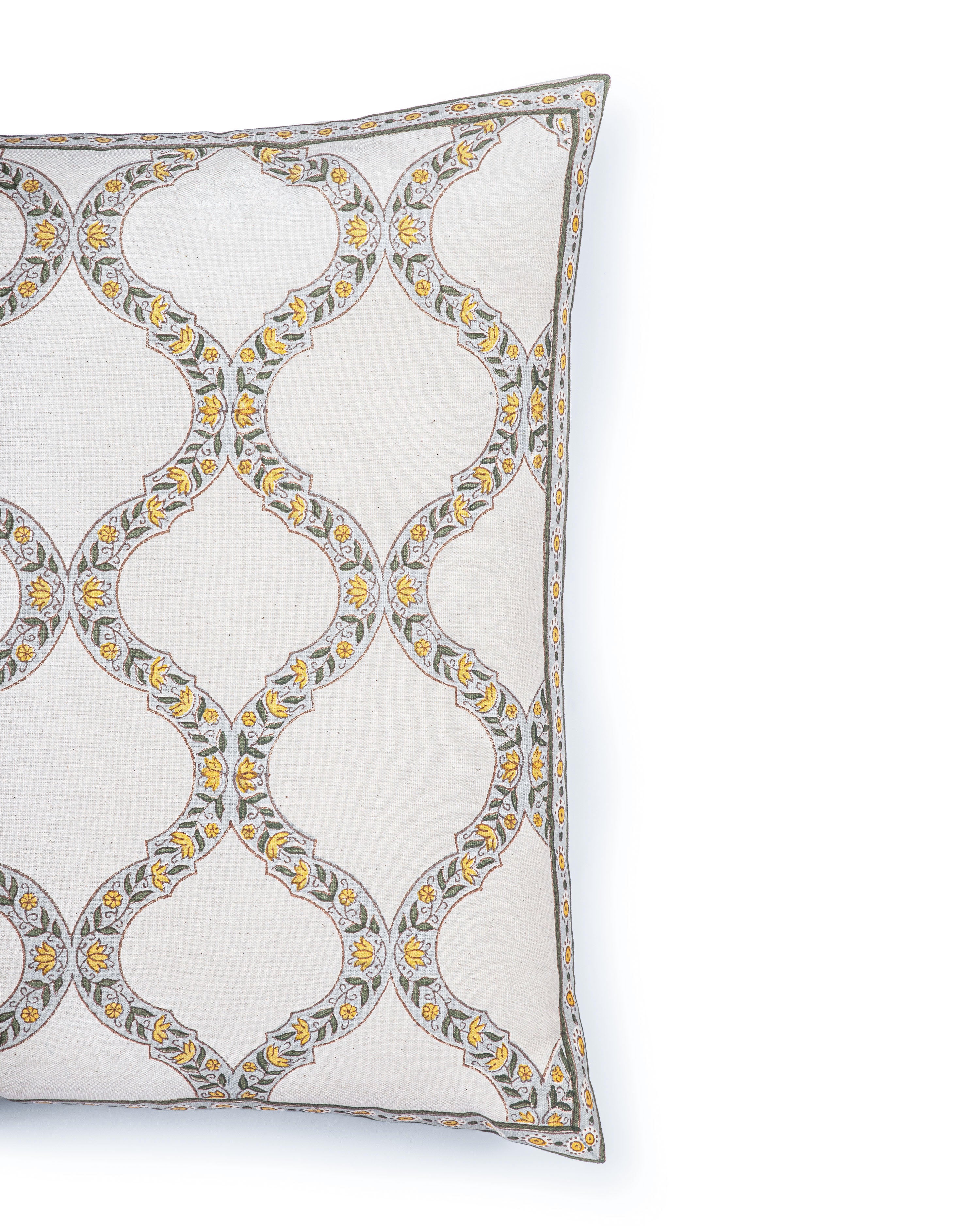 Nargis Cushion III