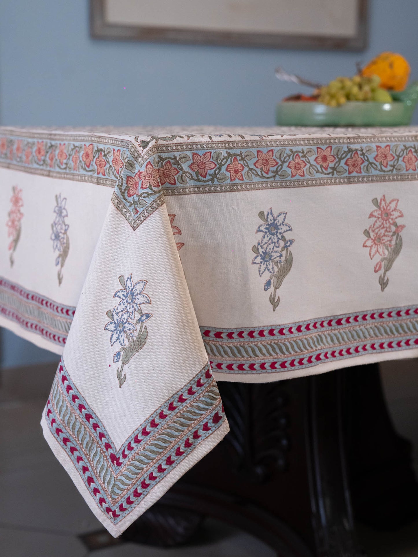 Bahar Table Cover