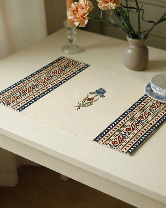 Blooming Iris Placemats Set of 2